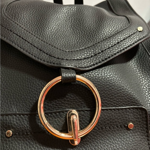 🖤Zara faux leather backpack🖤 - Picture 3 of 8